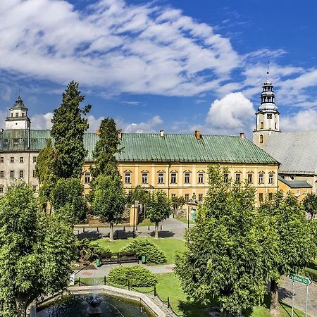 Zamek Miedzylesie Hotell Exteriör bild